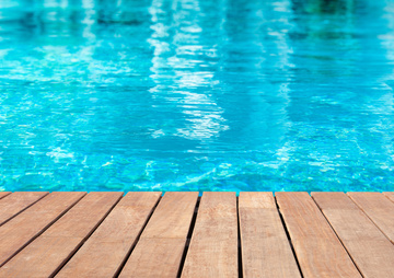 terrasse de piscine en pierre naturelle Mauguio